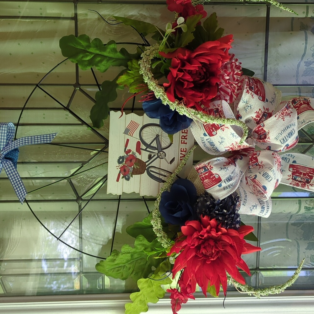 "Live Free" wheel wreath - Picture 5 of 15